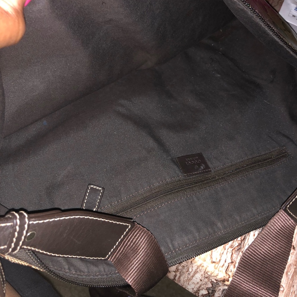 Authentic Gucci Messenger Bag - Picture 7 of 7